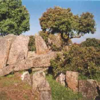 Click para ampliar. Pulsa en el nombre para ver la ficha. Malpartida de Cáceres: dolmen de Hijadillas